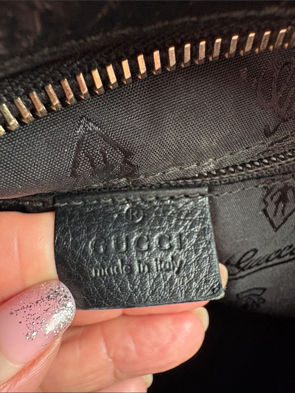 Gucci Guccissima Black Embossed Leather Crossbody Messenger Bag - Picture 9 of 12